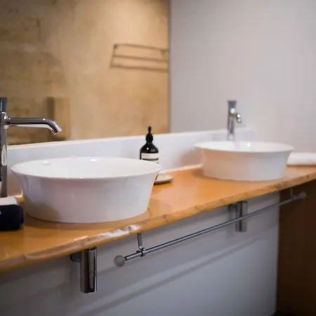Bed & Breakfast Clos De La Barbanne 3*